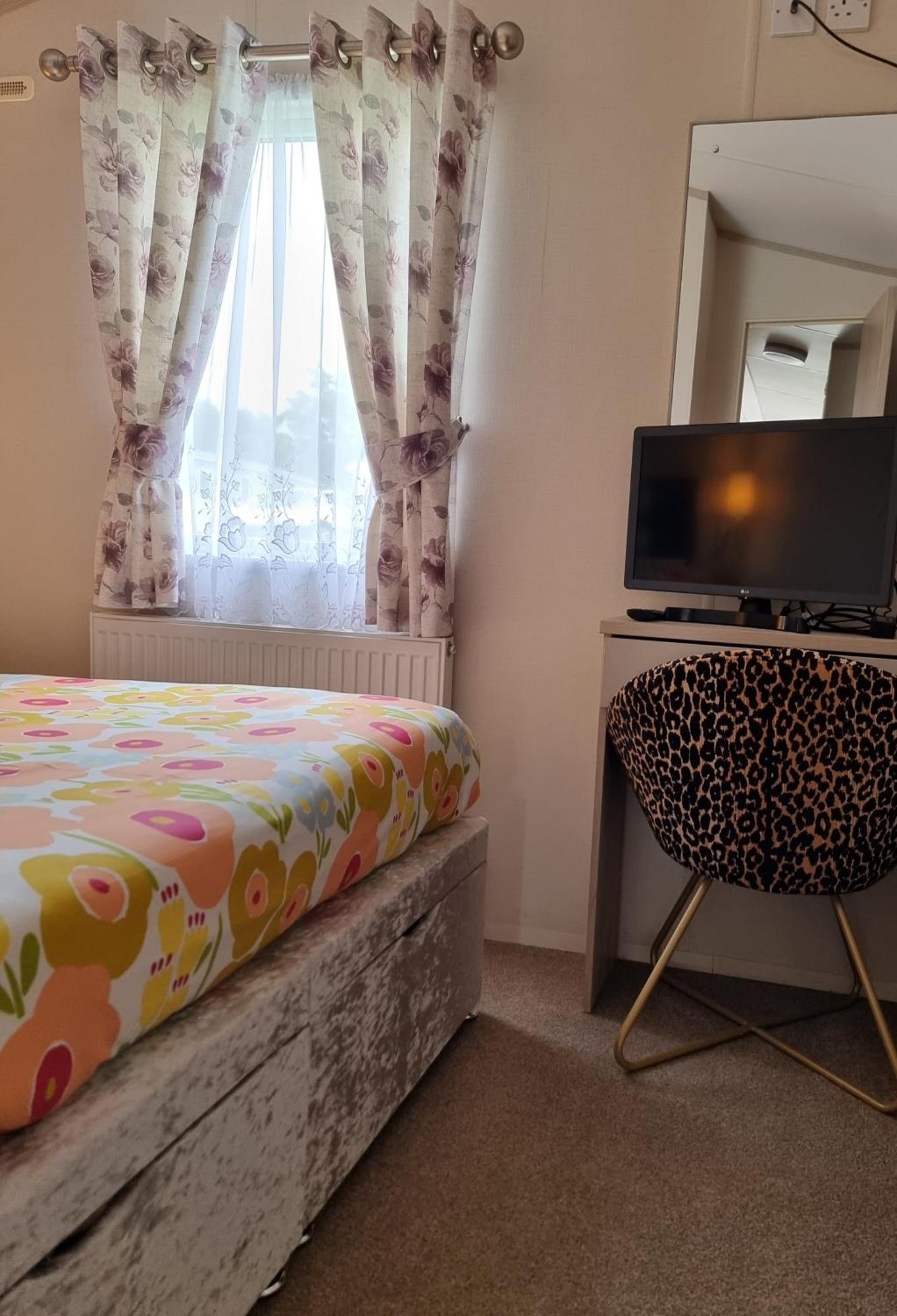 Hotel Static Caravan To Hire , Hoburne Devon Bay Goodrington Exterior foto