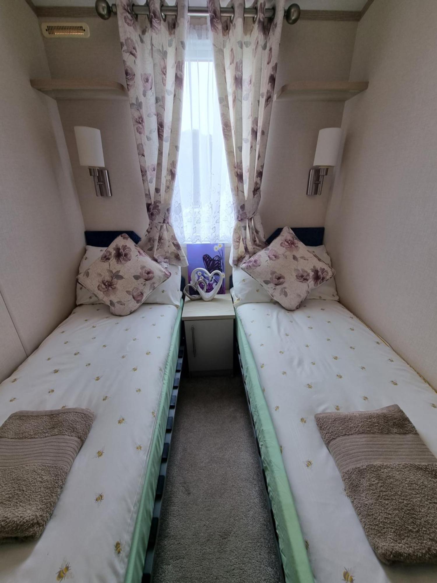 Hotel Static Caravan To Hire , Hoburne Devon Bay Goodrington Exterior foto