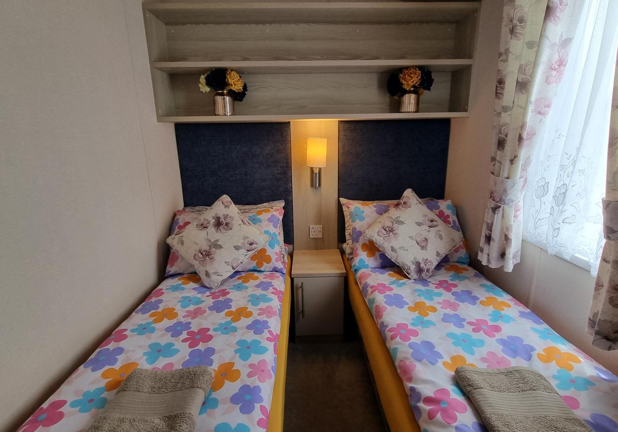 Hotel Static Caravan To Hire , Hoburne Devon Bay Goodrington Exterior foto